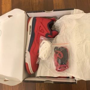 Air jordan 4 Retro ‘FIBA’